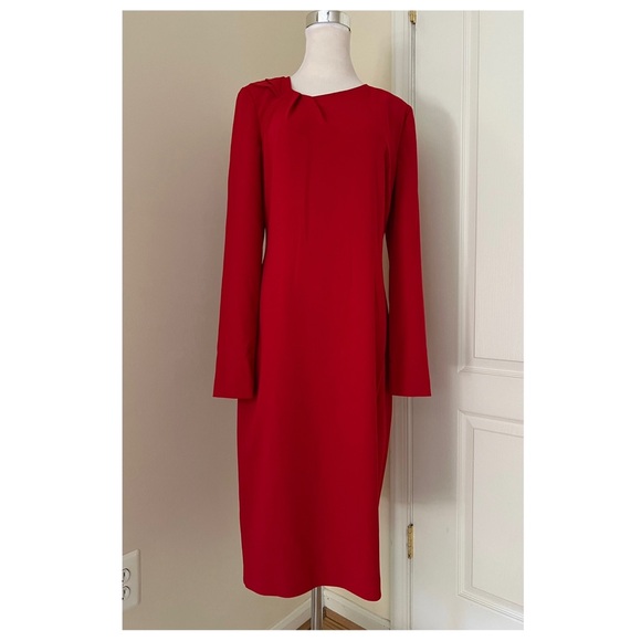 Badgley Mischka Twist-Front Long-Sleeve Dress - Picture 7 of 16
